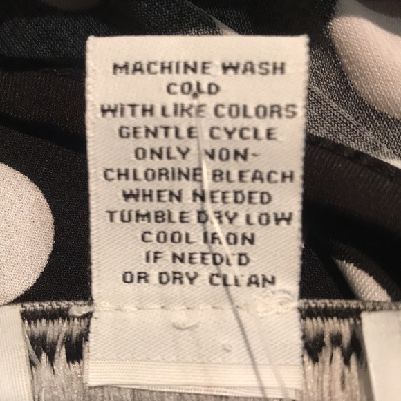 Carmen Marc Valvo Black White Polka Dot Long Sleeve Blouse S. NWT - Picture 6 of 7